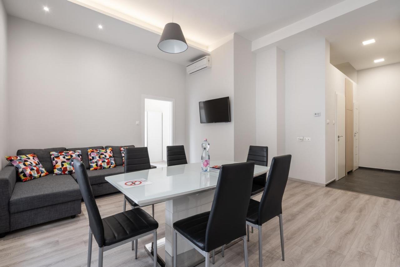 Cascade Corvin Apartment ブダペスト エクステリア 写真