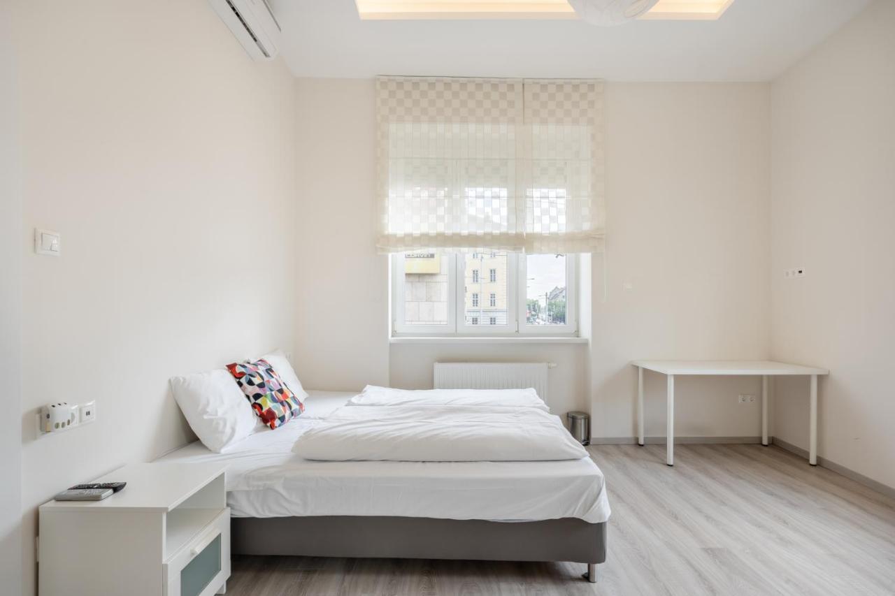 Cascade Corvin Apartment ブダペスト エクステリア 写真
