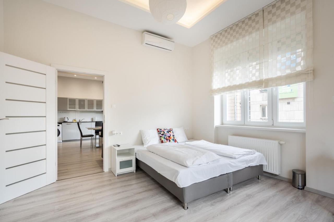 Cascade Corvin Apartment ブダペスト エクステリア 写真