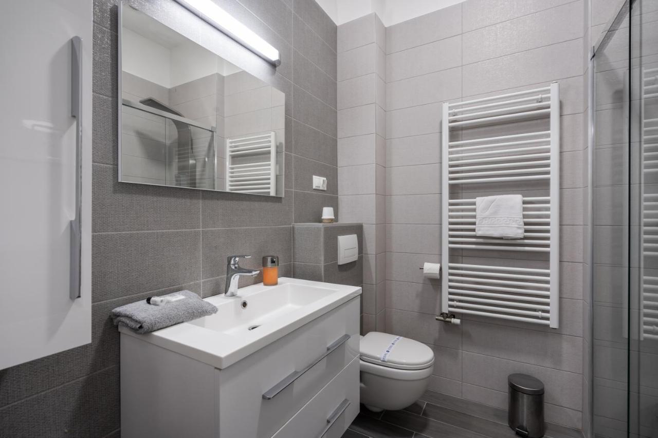 Cascade Corvin Apartment ブダペスト エクステリア 写真